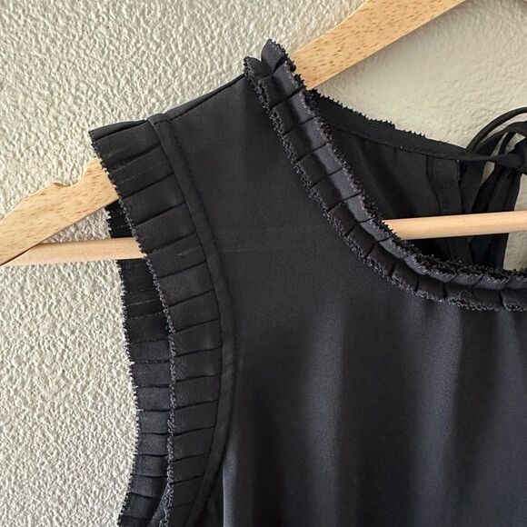 J Crew Sleeveless Black Ruffle Trim Drapey Tank Blouse Size 2 - Picture 3 of 6